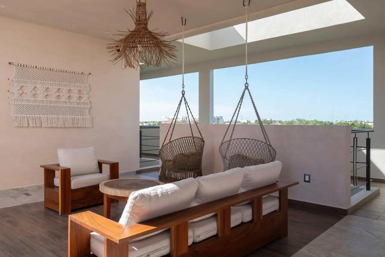 Queen Bed Suite, Infinity Pool & Fast Wifi, Nespresso & Netflix Tulum Pueblo